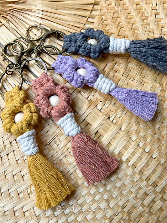 Daisy Macrame Keychain/Bag Tag