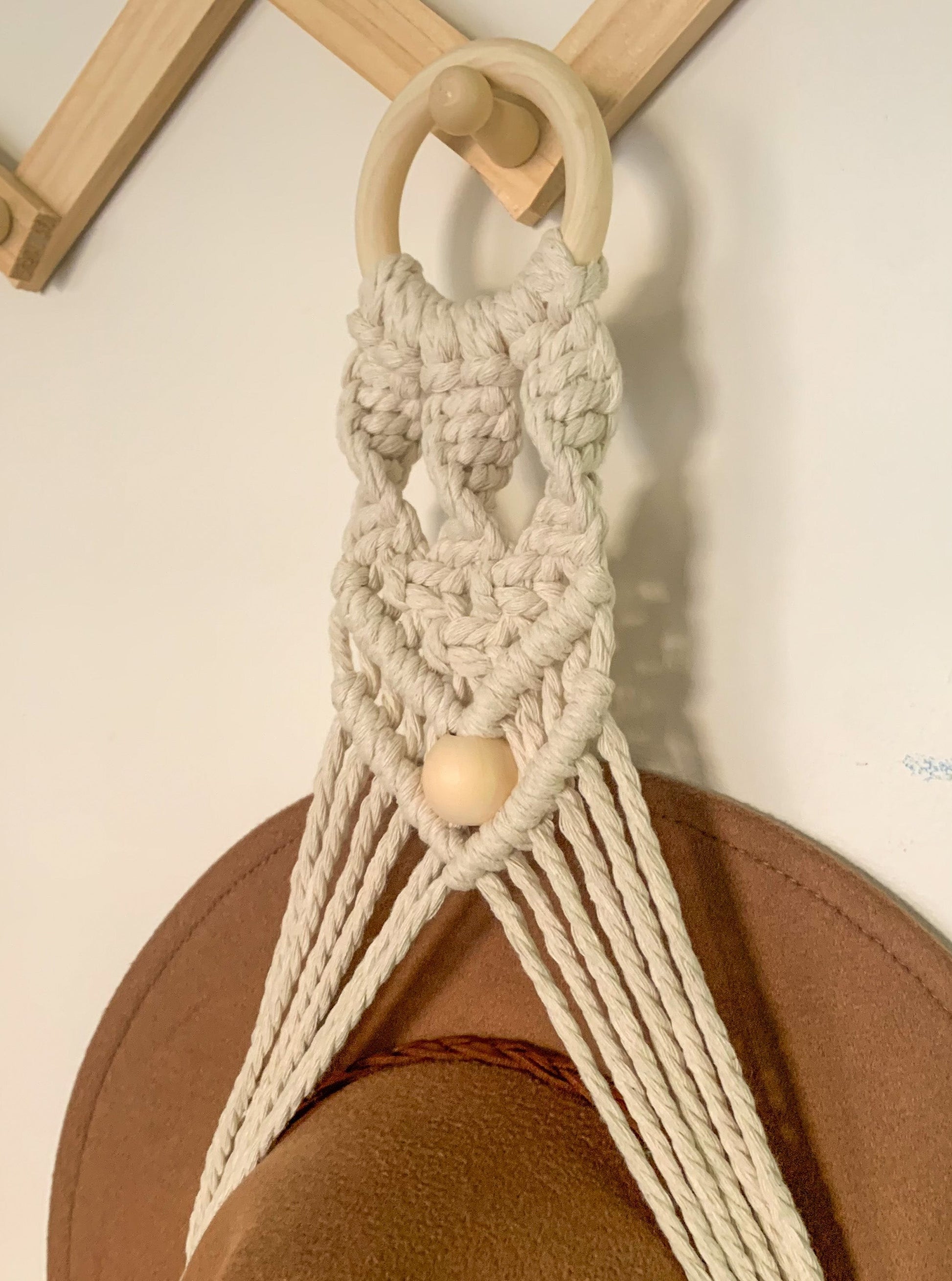 crown knot macrame plant hanger Beaded Macrame Hat Hanger "CALYPSO" – Cord & Clove