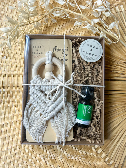 Gift box with a macrame car diffuser and peppermint essential oil