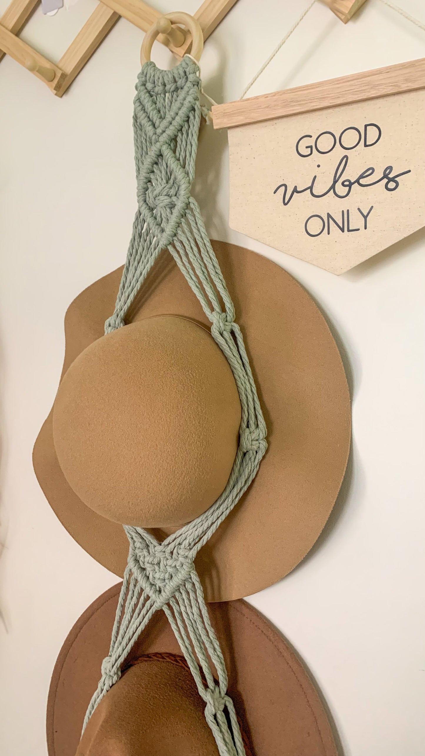 JUNIPER Macramé Triple Hat Hanger