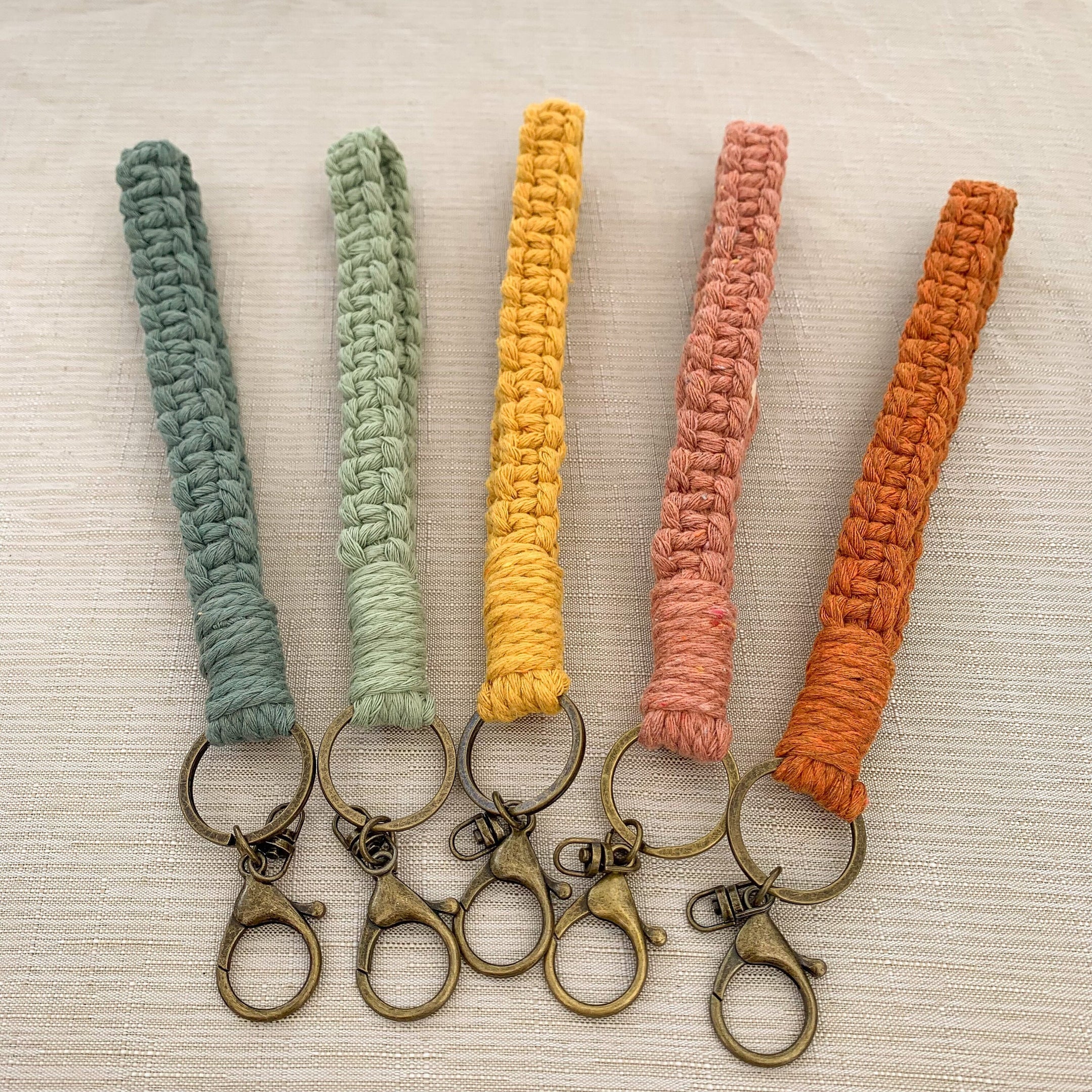 Macrame Wristlet Keychain – Cord & Clove